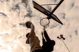 海外网友热议BLG击败TES：BLG将用更换打野的方式，赢得世界冠军